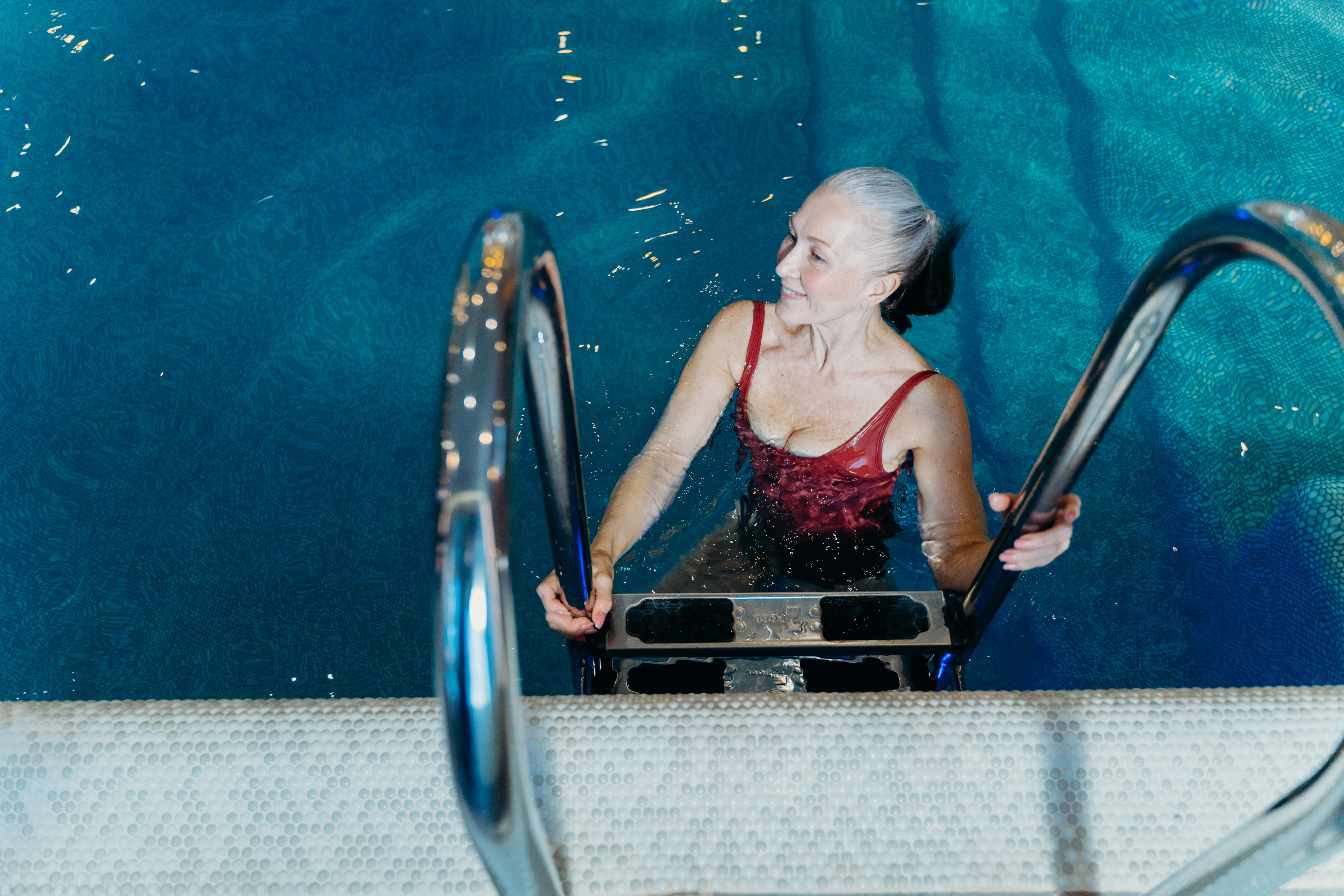 La natation : fontaine de jouvence des séniors ?