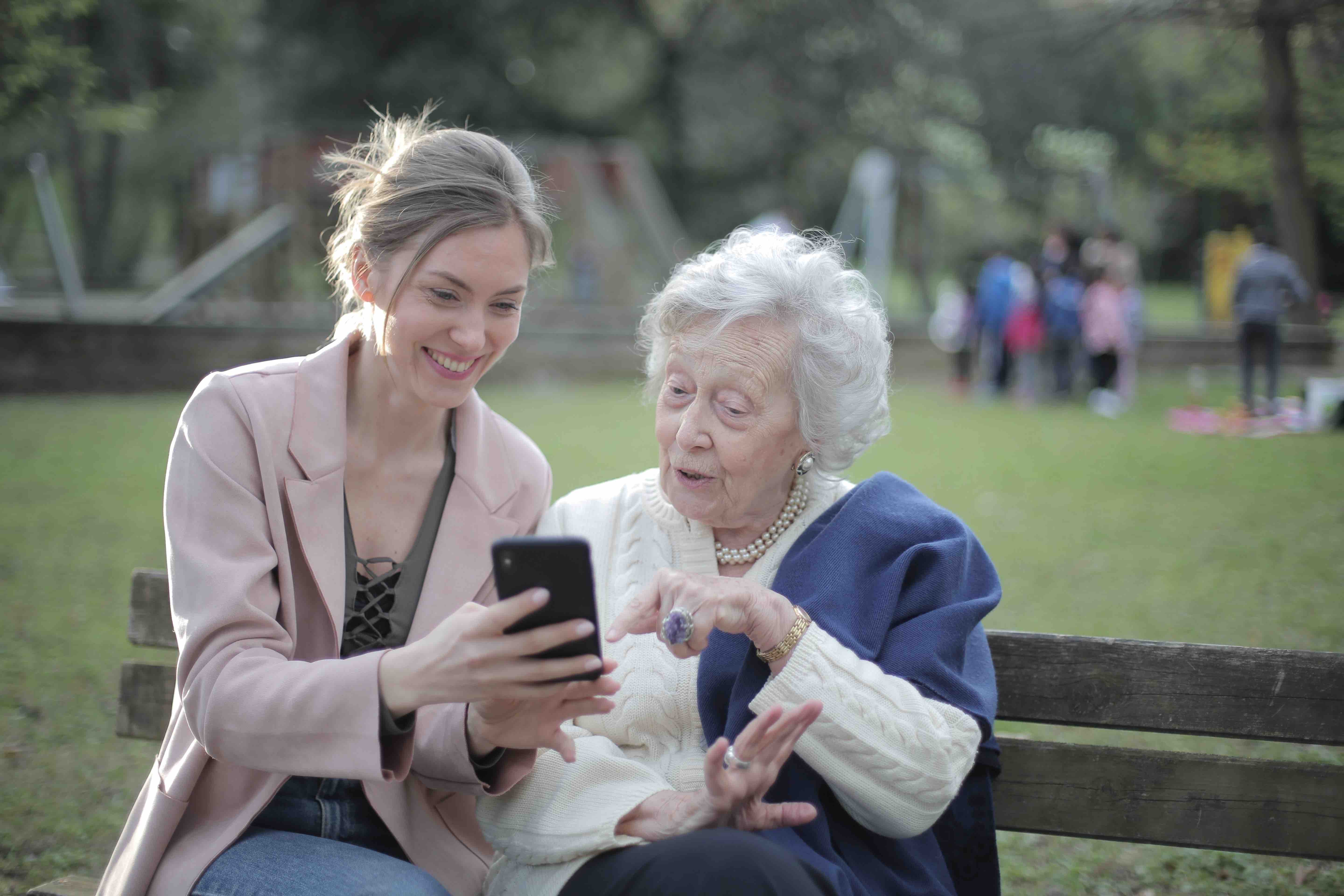 Les applications pour garder le lien avec ses enfants et petits enfants